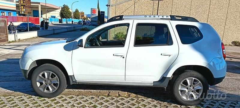 Usata Dacia Duster Ambiance 110 CV (80 kW) 2018 Bianco SUV