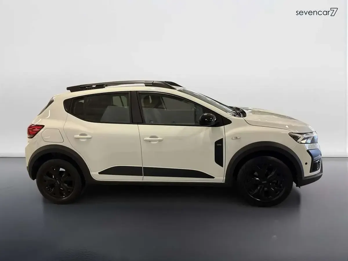 Usata Dacia Sandero Extreme 101 CV (74 kW) 2024 Bianco Berlina