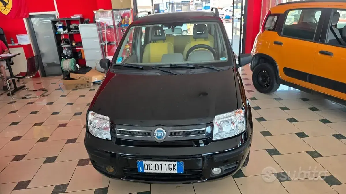 Usata Fiat Panda Emotion 69 CV (50 kW) 2006 Nero Utilitaria