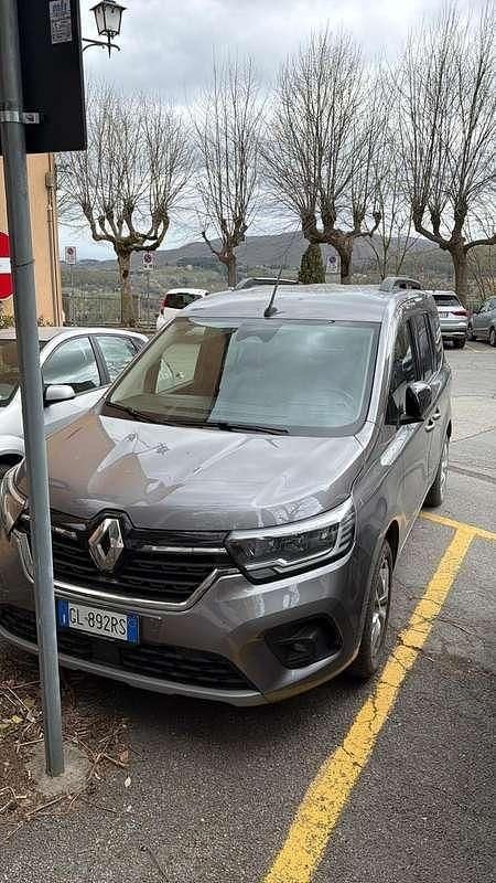 Usata Renault Kangoo Equilibre 95 CV (69 kW) 2023 Grigio Monovolume