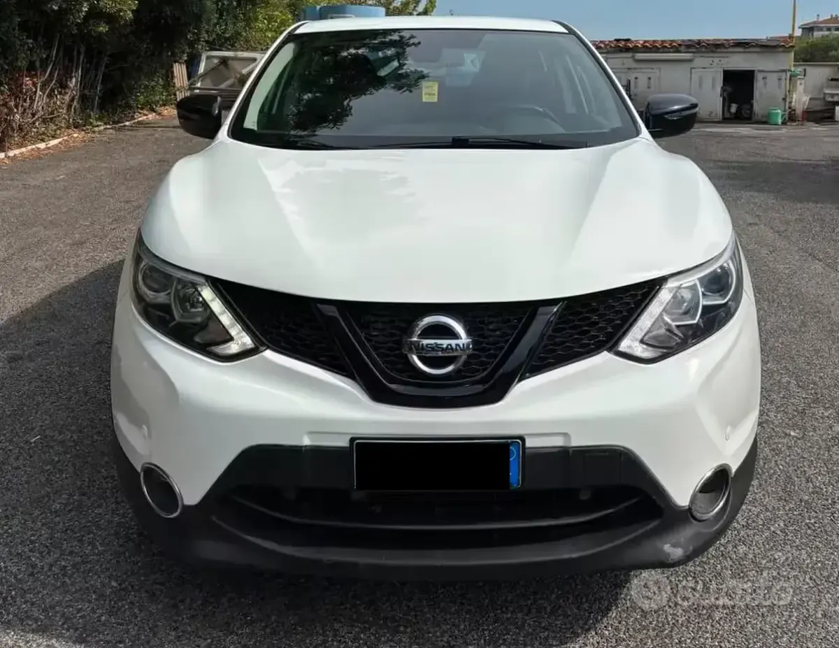 Usata Nissan Qashqai Acenta 116 CV (85 kW) 2015 Bianco SUV