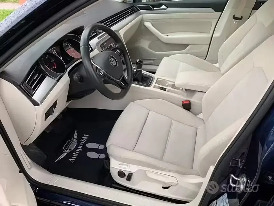 Usata VW Passat 150 CV (110 kW) 2016 Blu Berlina