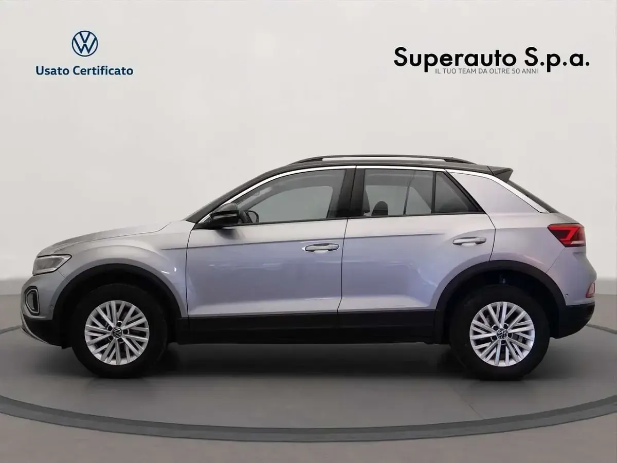 Usata VW T-Roc Life 116 CV (85 kW) 2024 Grigio SUV