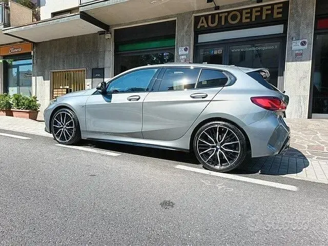 Usata BMW M135 M Sport 306 CV (225 kW) 2024 Skyscraper grey Utilitaria