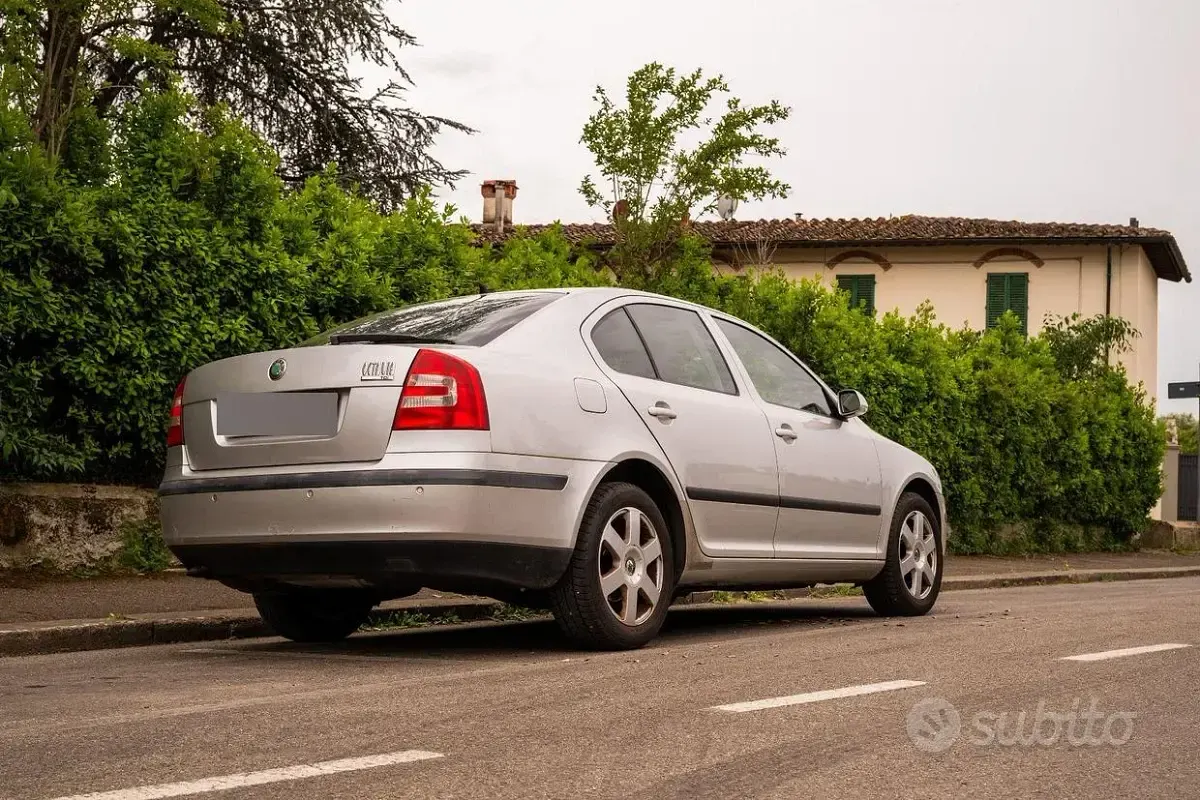 Usata Skoda Octavia 140 CV (102 kW) 2005 Grigio Berlina