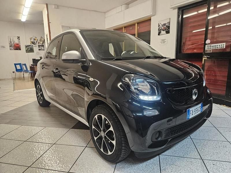 Nero Usata 2015 Smart ForFour Passion Utilitaria | 9800 € (Ottimo prezzo) - Immagine 1/4