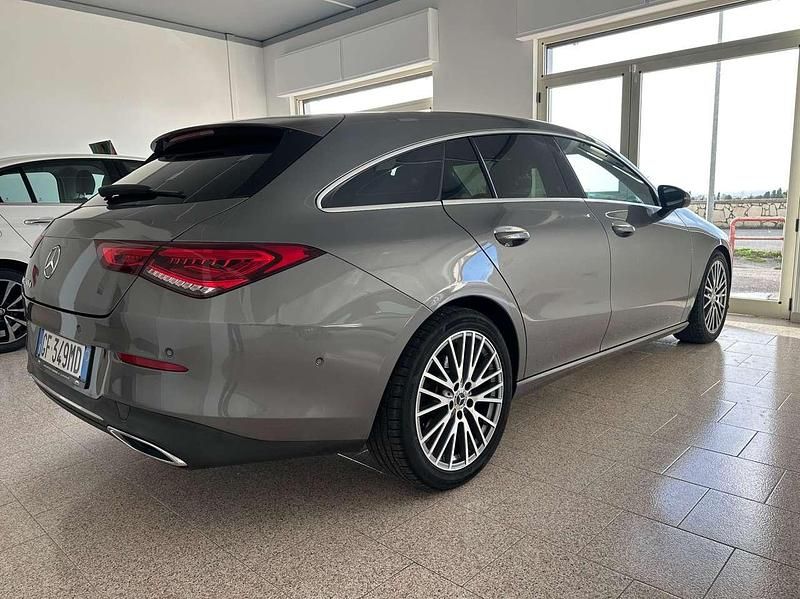 Usata Mercedes CLA200 Premium 150 CV (110 kW) 2021 Grigio Station wagon
