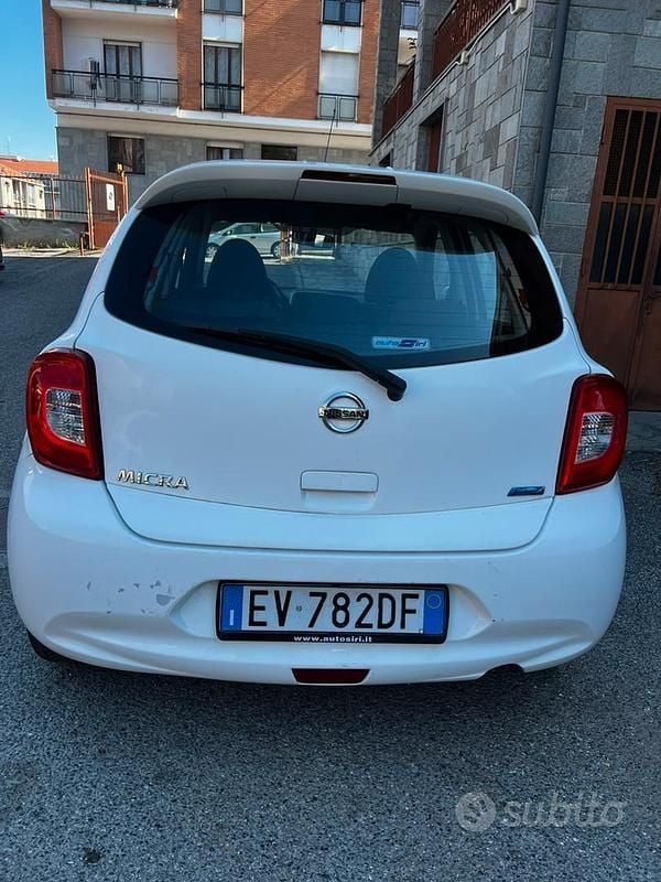 Gebraucht Nissan Micra 78 PS (57 kW) 2014 Weiß Kleinwagen