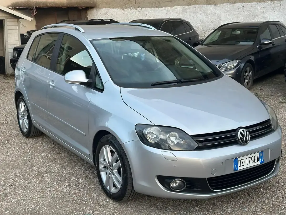 Usata VW Golf Highline 105 CV (77 kW) 2010 Argento Monovolume
