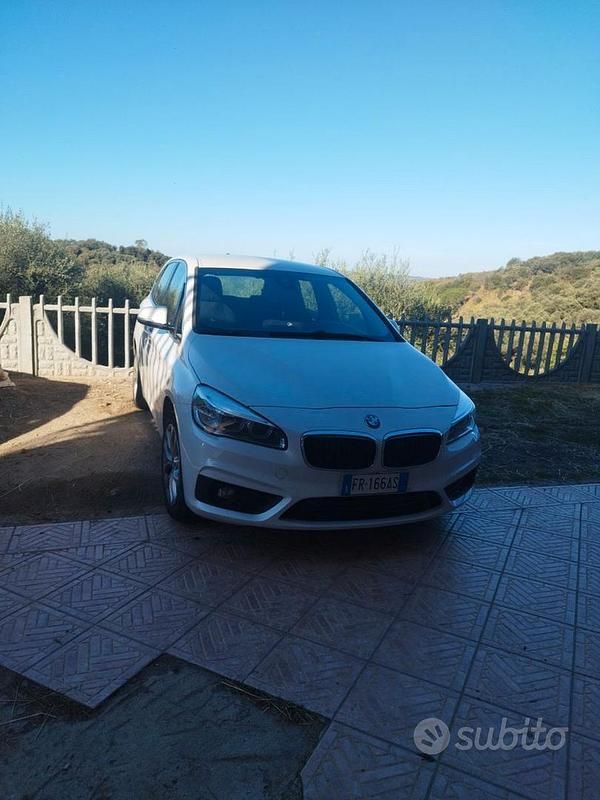 Bianco Usata 2018 BMW 218 Tre volumi | 18.000 € (Buon prezzo) - Immagine 1/4