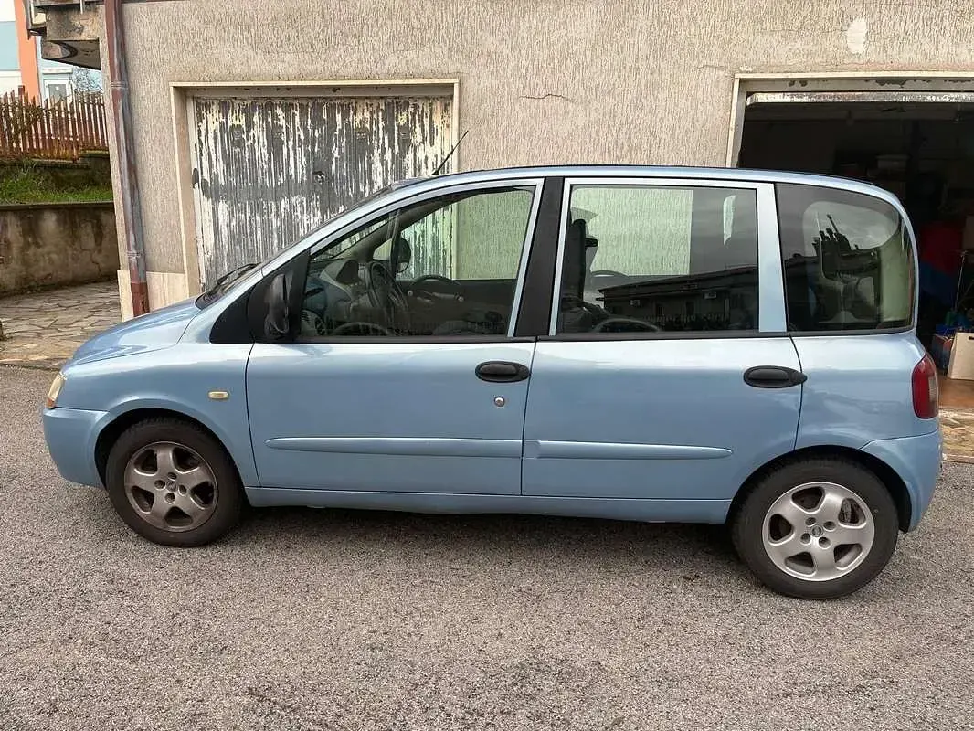 Usata Fiat Multipla Dynamic 116 CV (85 kW) 2005 Blu/azzurro Monovolume