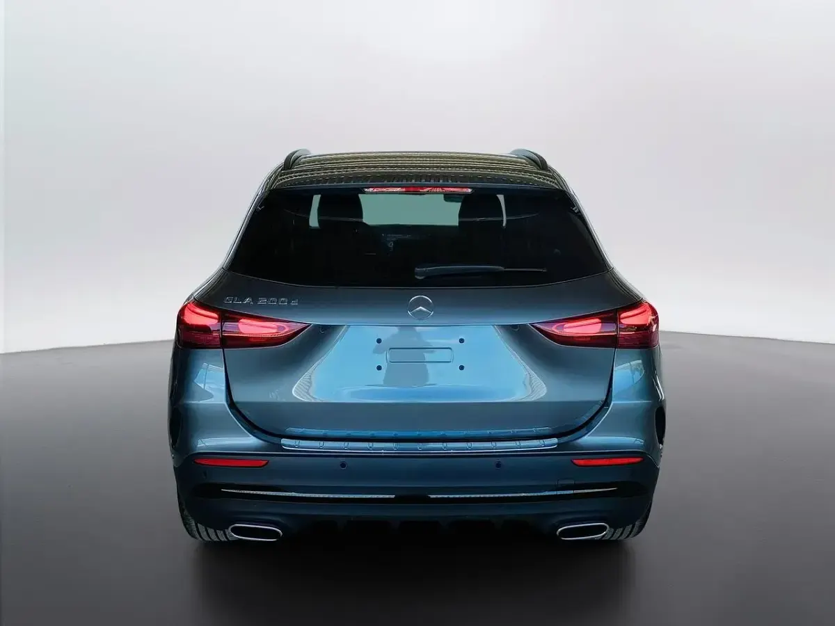Nuova Mercedes GLA200 149 CV (109 kW) 2026 Grigio SUV