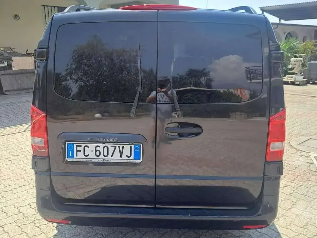 Usata Mercedes Vito 136 CV (100 kW) 2016 Nero Furgone