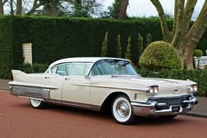 Usata Cadillac Fleetwood 310 CV (228 kW) 1958 Beige Berlina