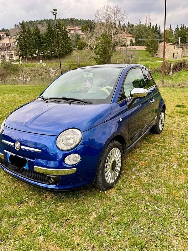 Usata Fiat 500 Lounge 75 CV (55 kW) 2010 Blu Utilitaria