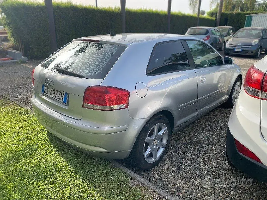 Usata Audi A3 Ambiente 105 CV (77 kW) 2008 Grigio Utilitaria