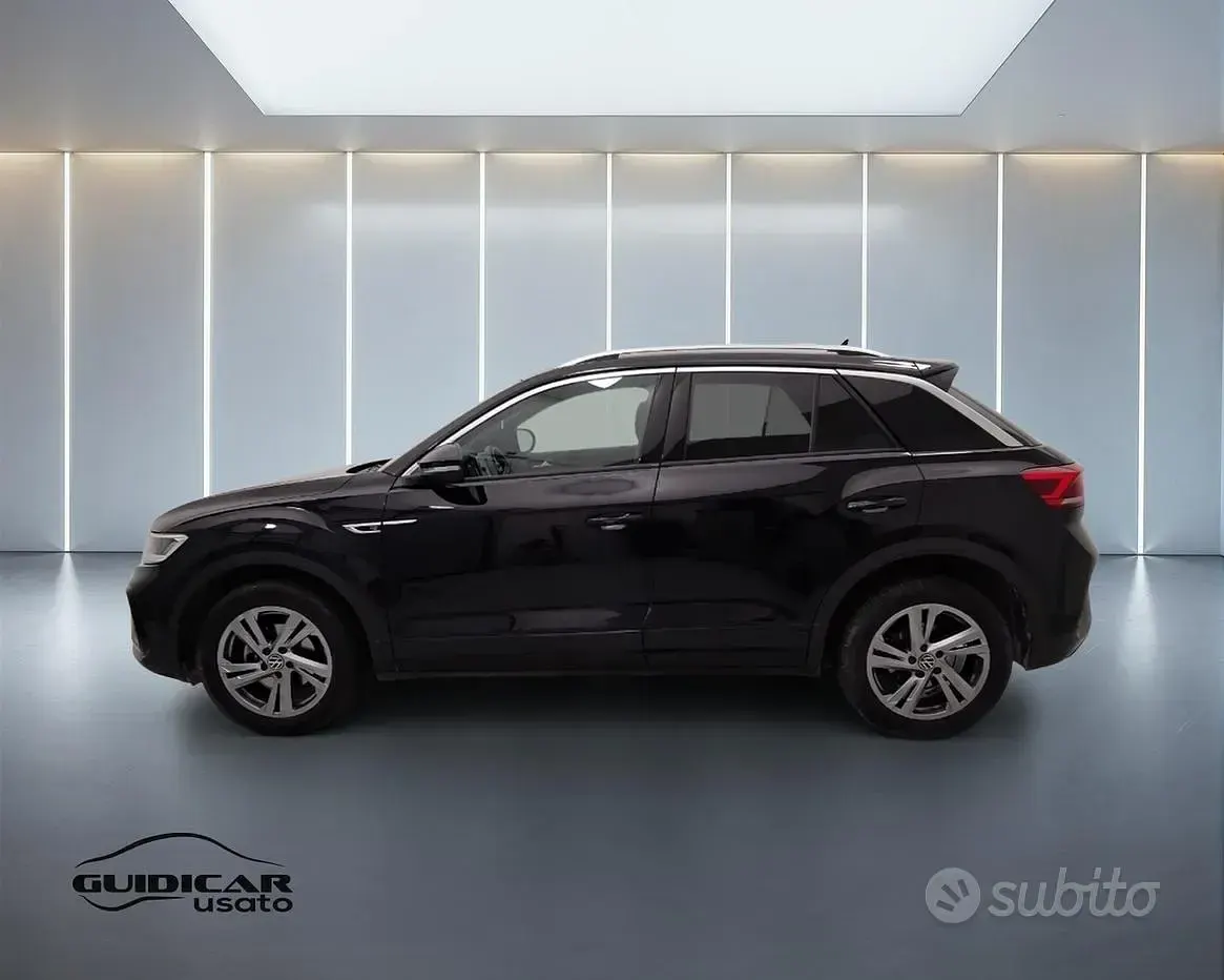 Usata VW T-Roc R-line 110 CV (80 kW) 2023 Nero SUV
