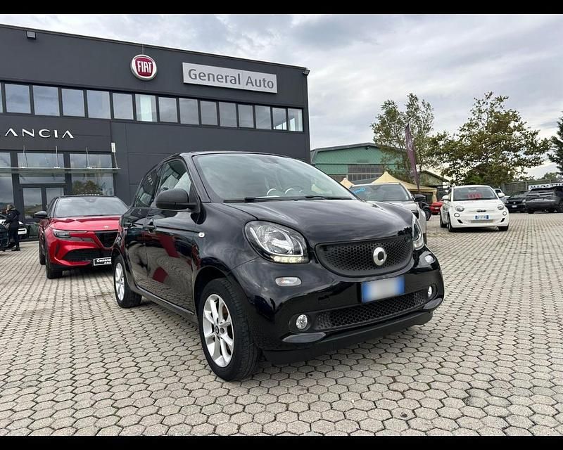 Usata Smart ForFour 71 CV (52 kW) 2017 Nero Utilitaria