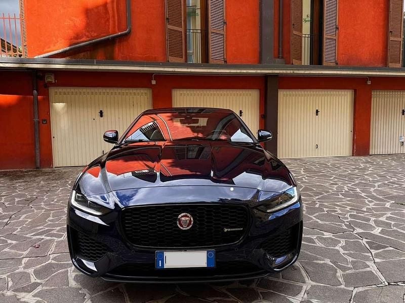 Usata 2020 Jaguar XE R-Dynamic Berlina | 31.500 € - Immagine 1/4