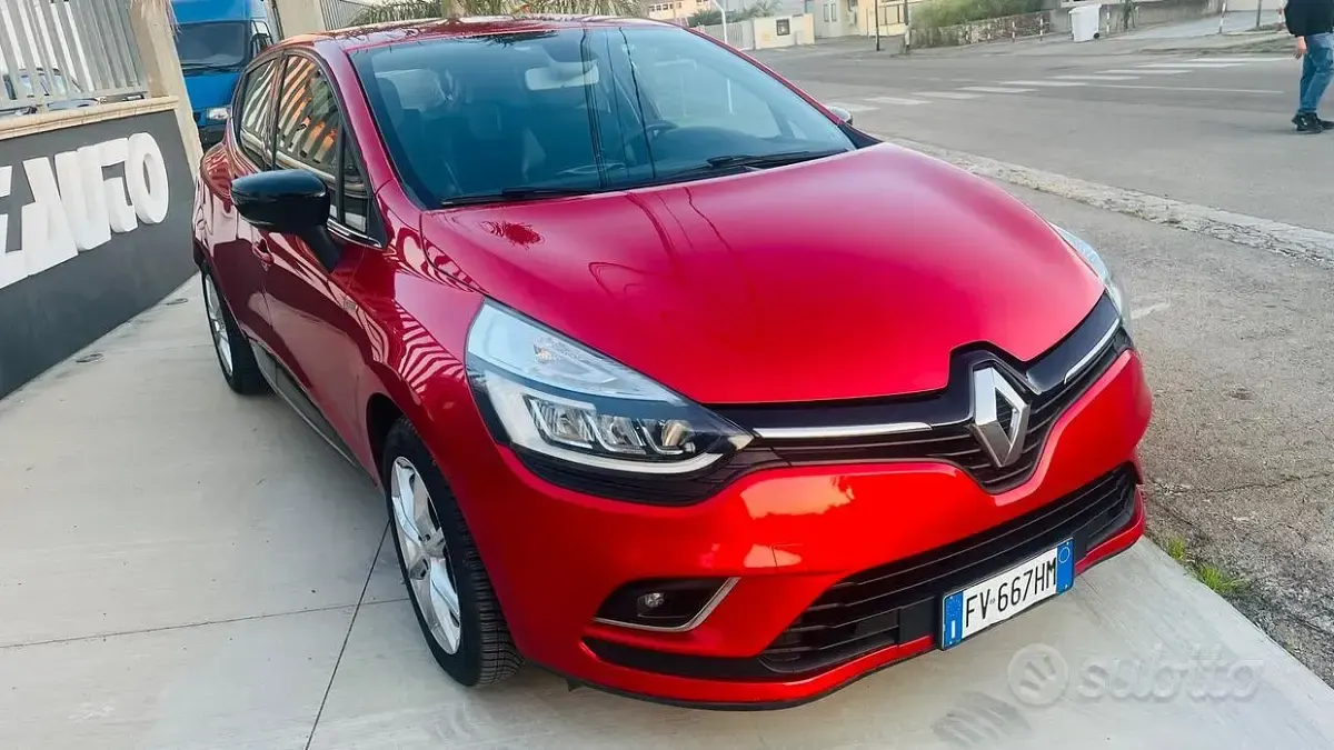 Second-hand Renault Clio IV 75 CP (55 kW) 2019 Roșu Berlinǎ