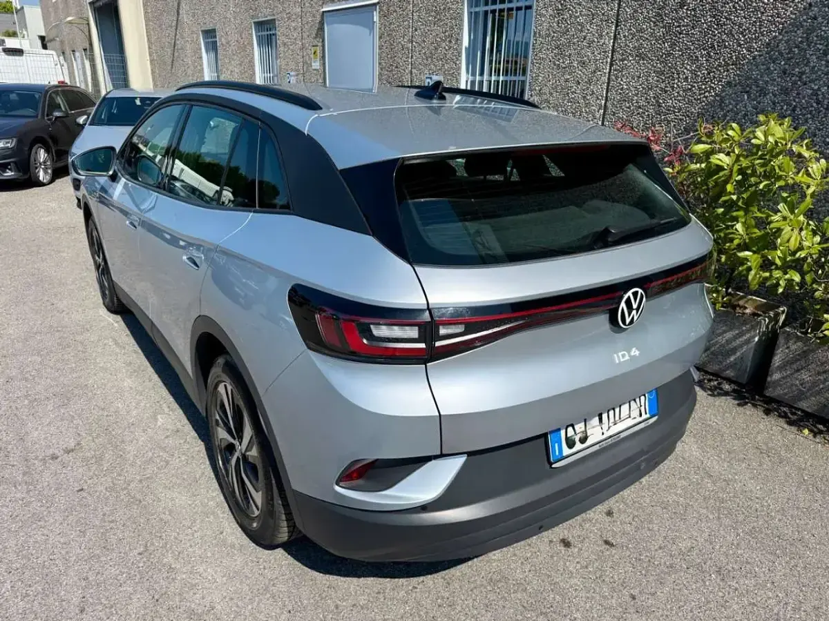 Usata VW ID.4 Pure 69 kW (95 CV) 2022 Argento SUV