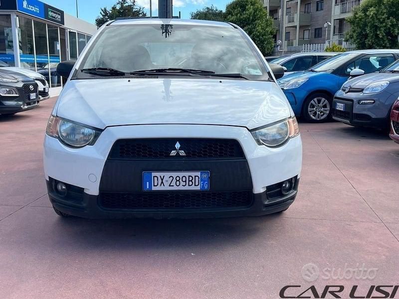 Usata 2009 Mitsubishi Colt Inform Tre volumi | 4800 € - Immagine 1/4