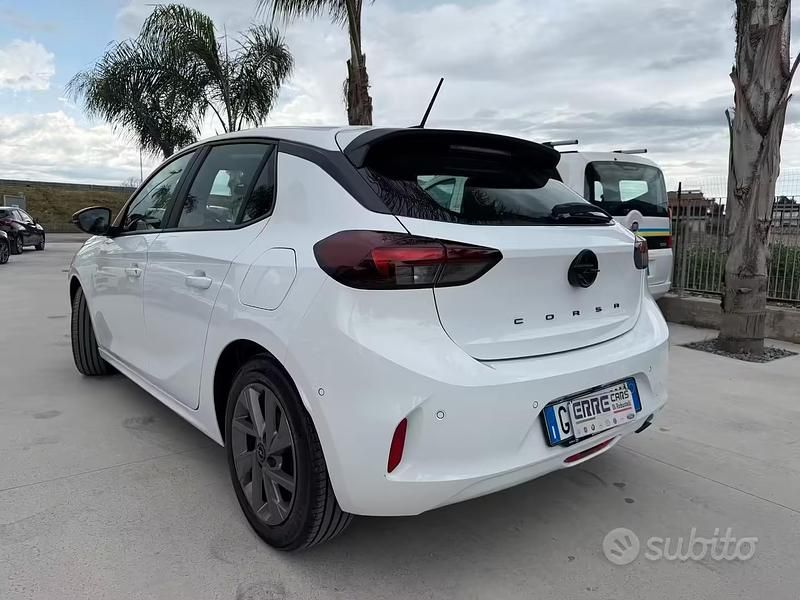 Usata Opel Corsa 75 CV (55 kW) 2024 Bianco Utilitaria