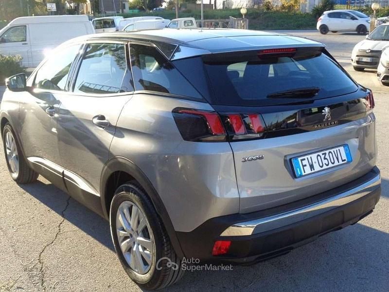 Usata Peugeot 3008 Business-Line 131 CV (96 kW) 2019 Grigio SUV