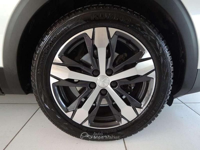 Usata Peugeot 5008 Allure 131 CV (96 kW) 2024 Bianco Monovolume