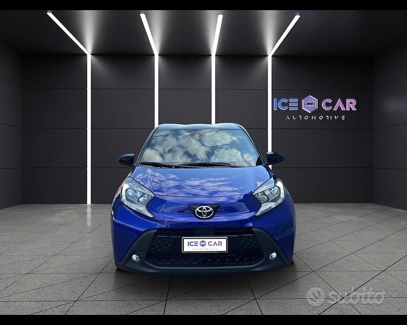 Second-hand Toyota Aygo X Trend 72 CP (52 kW) 2025 Albastru SUV