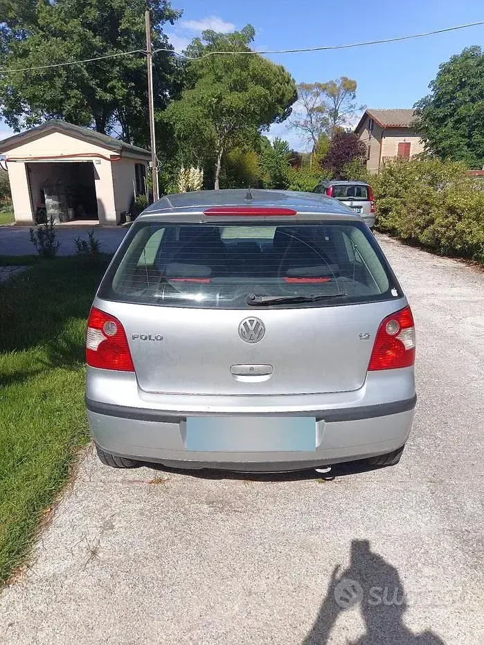 Usata VW Polo 64 CV (47 kW) 2002 Grigio Berlina
