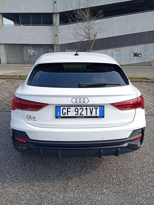 Usata Audi Q3 Sportback S-Line 150 CV (110 kW) 2021 Bianco SUV