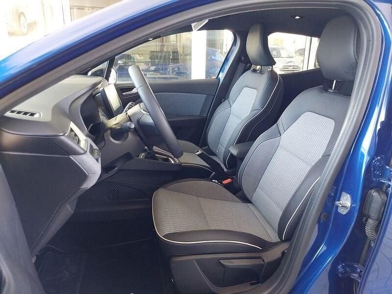 Usata Renault Clio V Techno 91 CV (66 kW) 2025 Blu Utilitaria