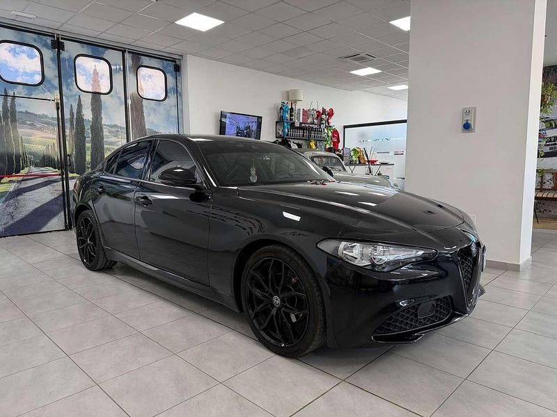 Usata Alfa Romeo Giulia Super 150 CV (110 kW) 2018 Nero Berlina