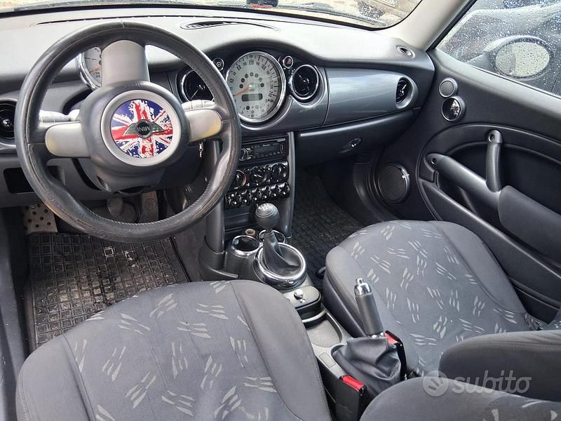 Usata Mini ONE 75 CV (55 kW) 2005 Nero Utilitaria