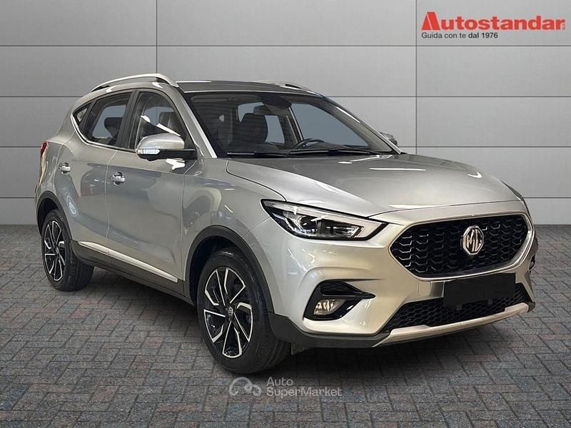 Usata MG ZS Luxury 106 CV (77 kW) 2023 Argento SUV
