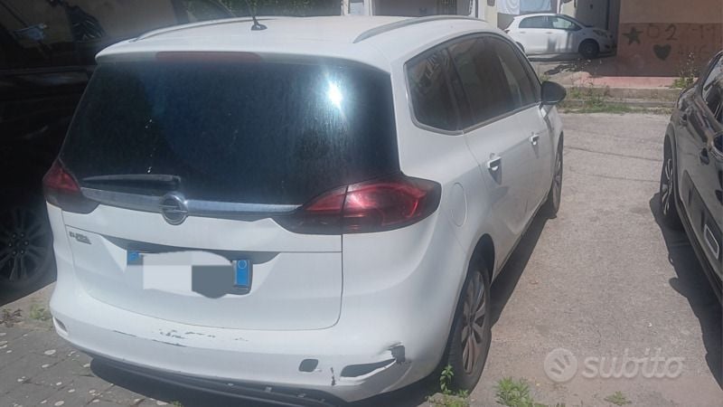 Usata Opel Zafira 150 CV (110 kW) 2013 Bianco Monovolume