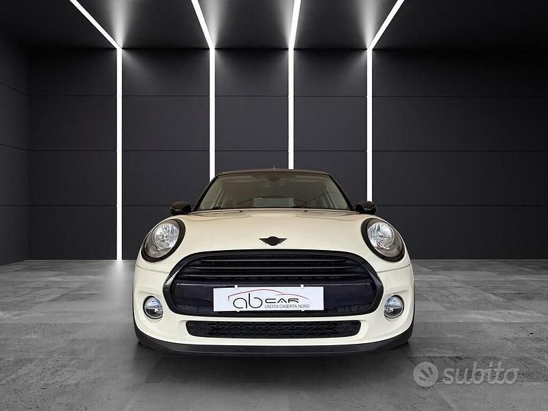 Usata Mini Cooper D Hype 116 CV (85 kW) 2015 Bianco Utilitaria