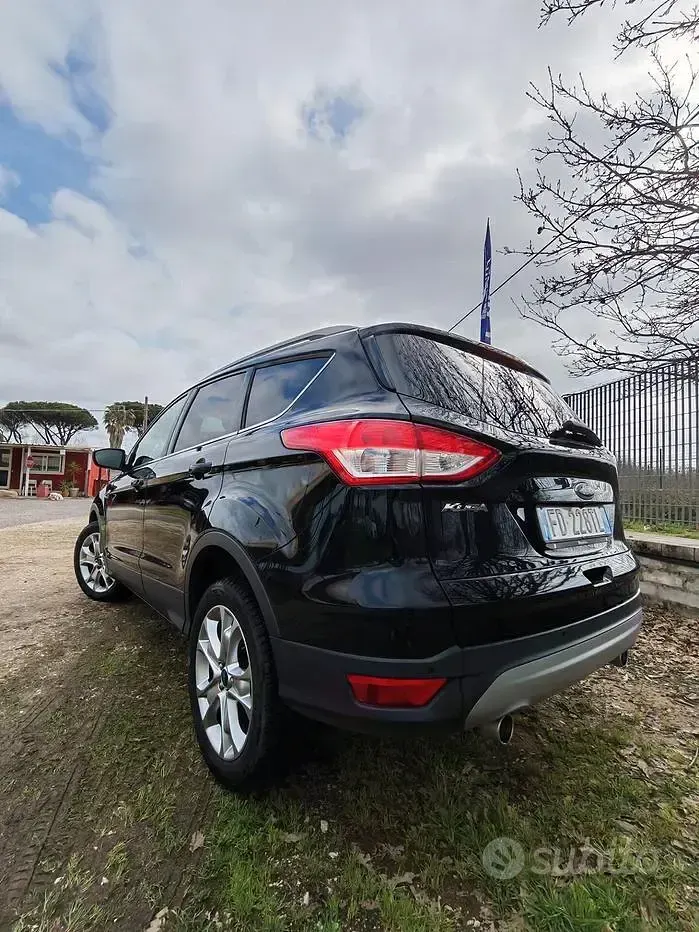 Usata Ford Kuga Titanium 150 CV (110 kW) 2016 Nero SUV