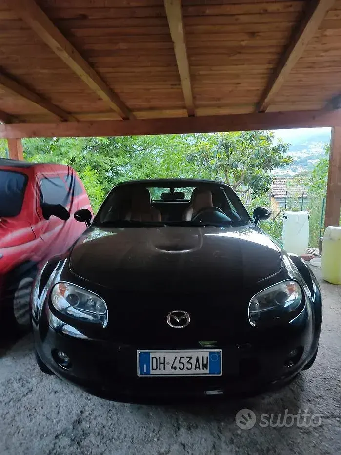 Usata Mazda MX5 126 CV (92 kW) 2007 Nero Cabrio