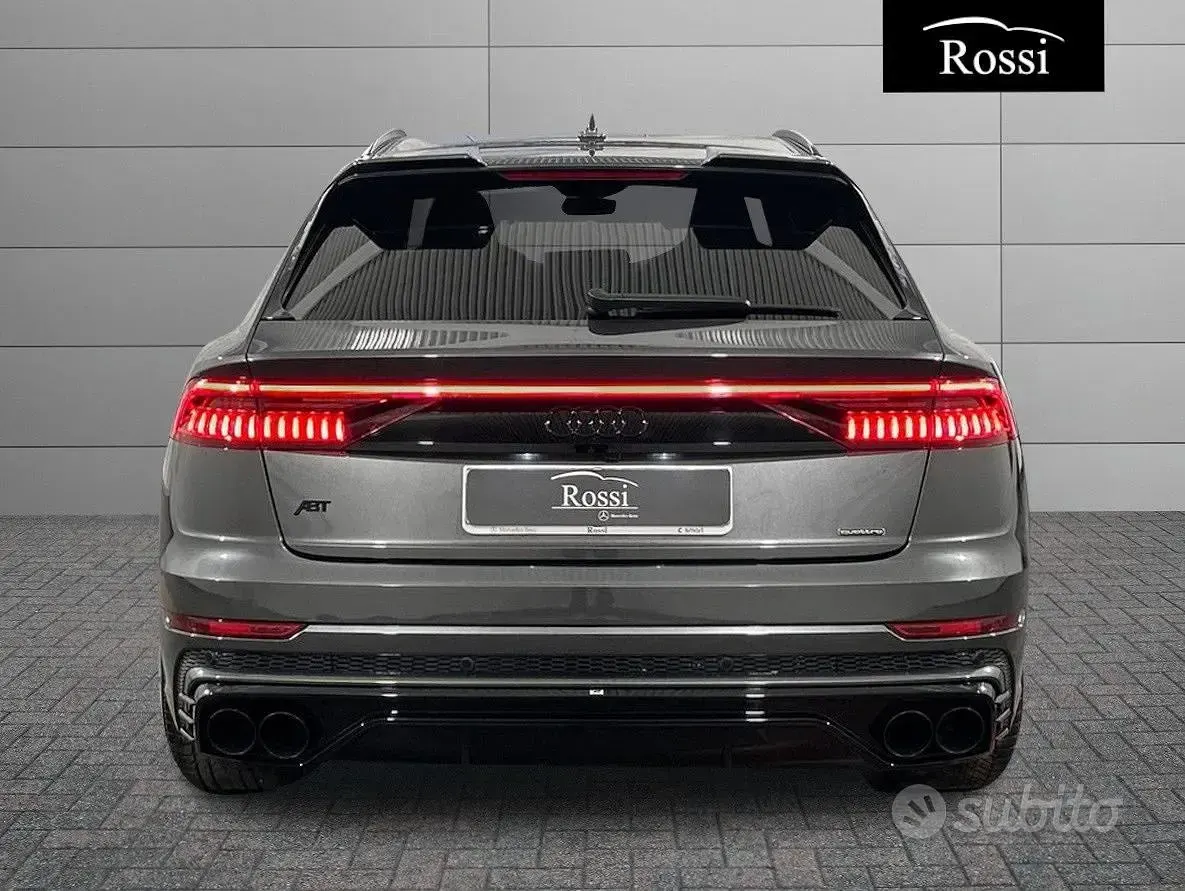 Usata Audi Q8 286 CV (210 kW) 2023 Grigio SUV