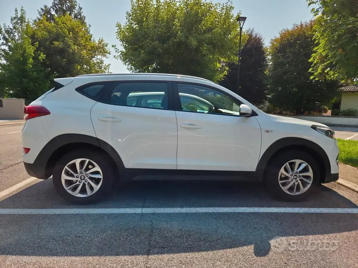 Usata Hyundai Tucson 116 CV (85 kW) 2018 Bianco SUV