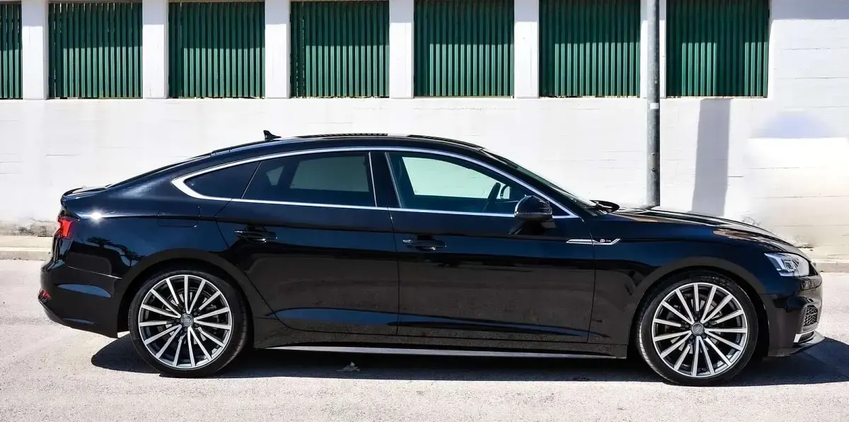 Usata Audi A5 Sportback Sport 150 CV (110 kW) 2019 Utilitaria