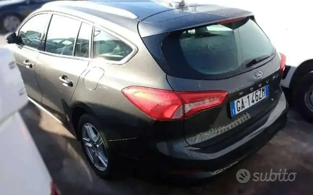 Usata Ford Focus Business Edition 120 CV (88 kW) 2020 Grigio Station wagon