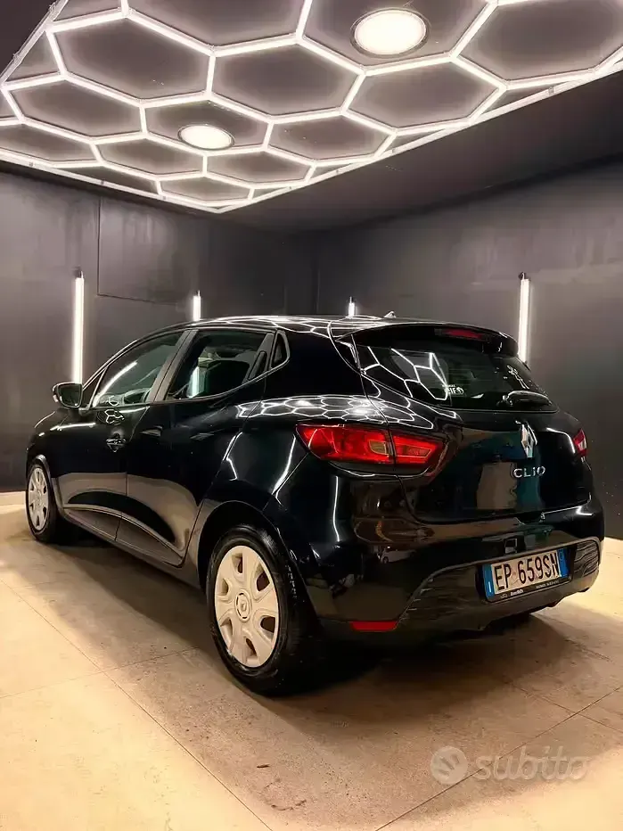 Usata Renault Clio IV 73 CV (53 kW) 2013 Nero Berlina