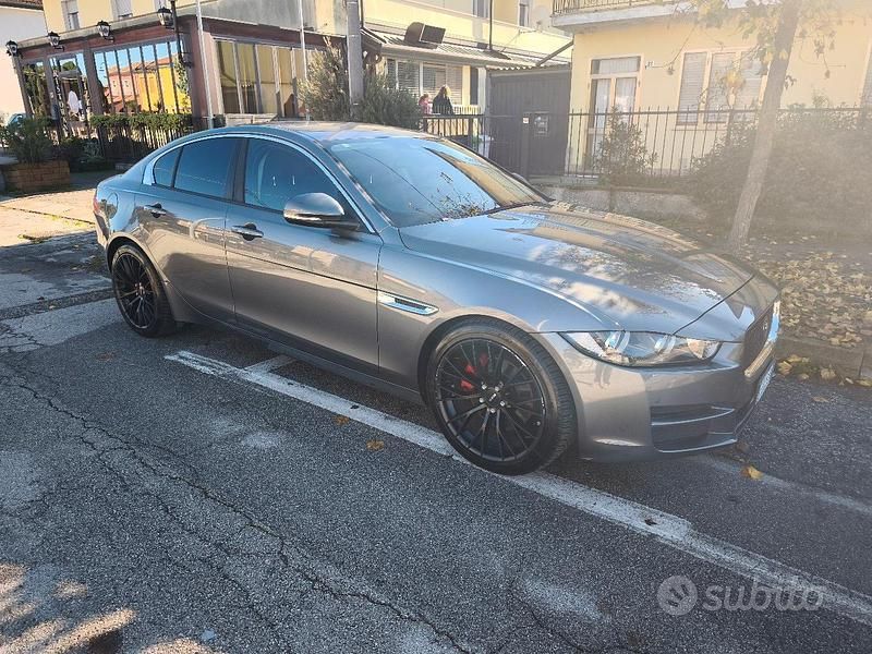 Usata Jaguar XE Business Edition 163 CV (119 kW) 2016 Berlina