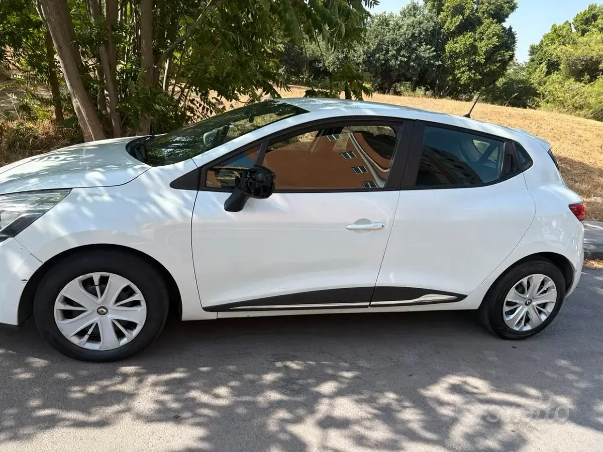 Usata Renault Clio IV 75 CV (55 kW) 2019 Bianco Berlina