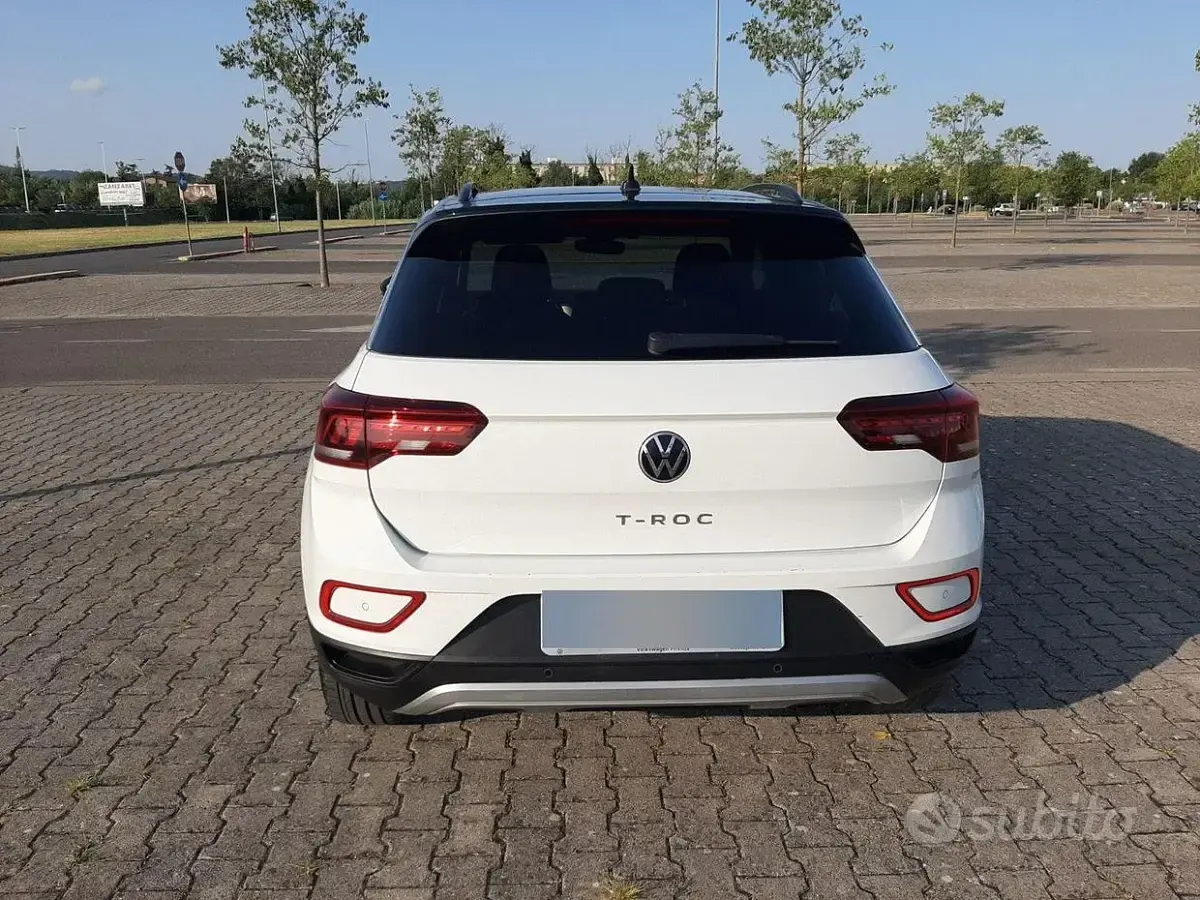 Usata VW T-Roc Sport 116 CV (85 kW) 2023 Bianco SUV