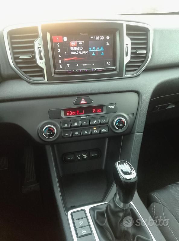 Usata Kia Sportage 115 CV (84 kW) 2018 Nero SUV
