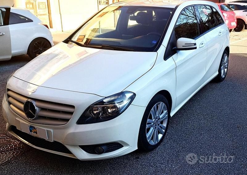 Occasion Mercedes B160 Executive 90 ch (66 kW) 2014 Blanc Monospace